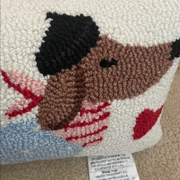 Dachshund Decorative hooked Pillow with Red Heart - Picture 4 of 7
